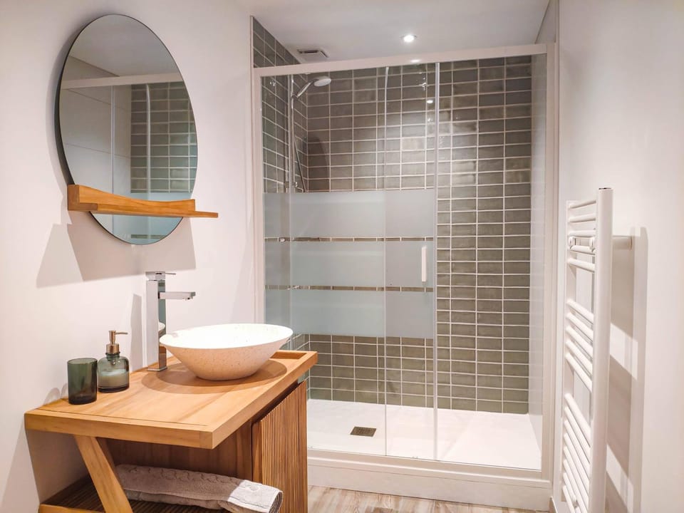 Shower, Bathroom, Bath