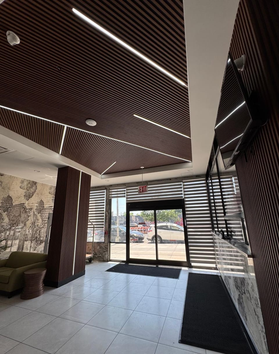 Capital Hotel Long Island City Hotel in Roosevelt Island