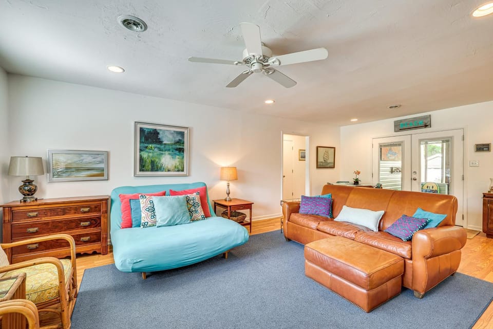 Oak Island Cottage: Minutes to Long Beach! House in Oak Island