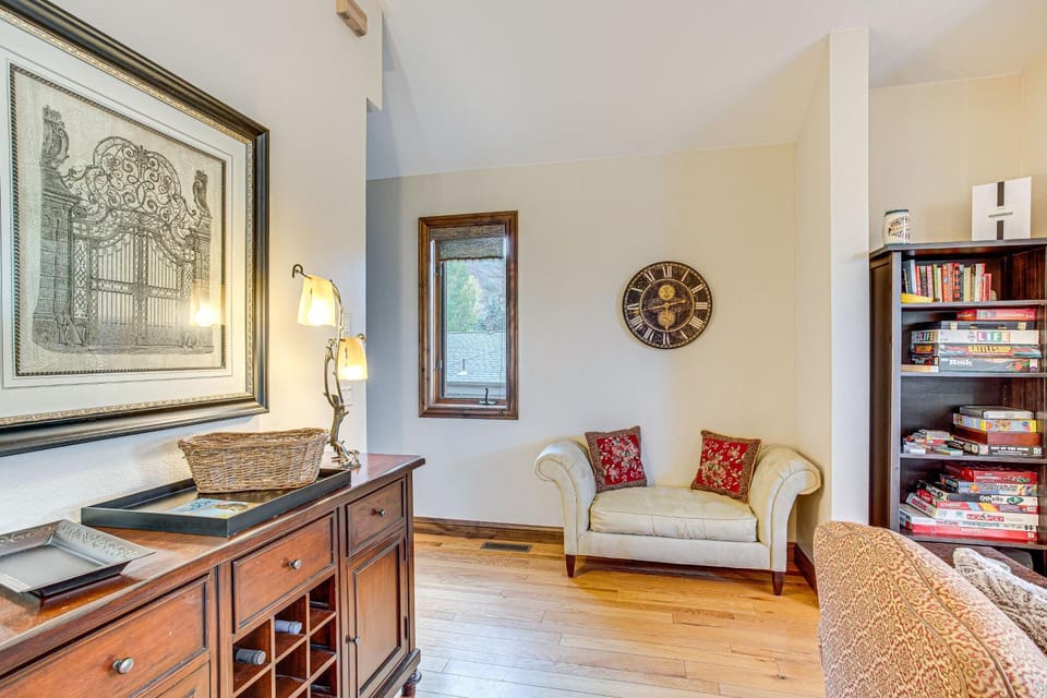 Rocky Mountain Retreat: 2 Mi to Beaver Creek! House in Avon