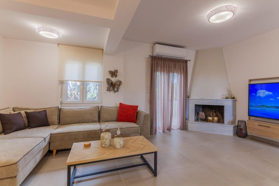 TV and multimedia, Living room, Seating area