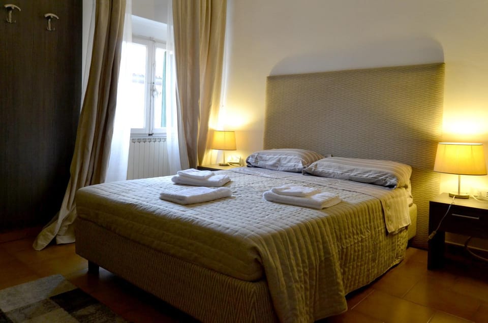 Gabrielli Rooms et Apartments Sant Antonio alloggio 4 M0230914084 Bed and Breakfast in Verona