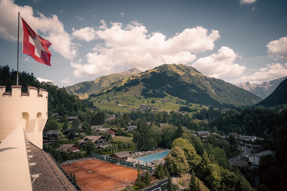 Mountain view, Pool view