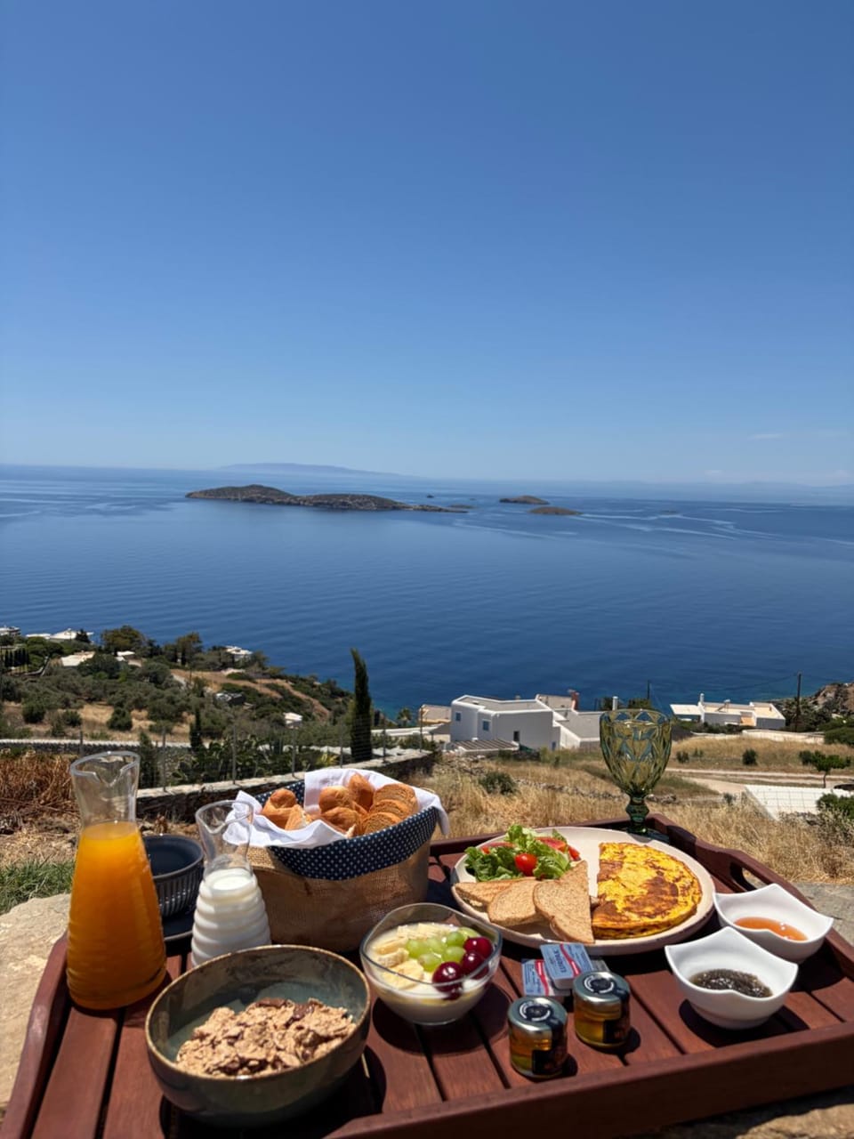 Eolia luxury suites Andros Villa in Decentralized Administration of the Aegean