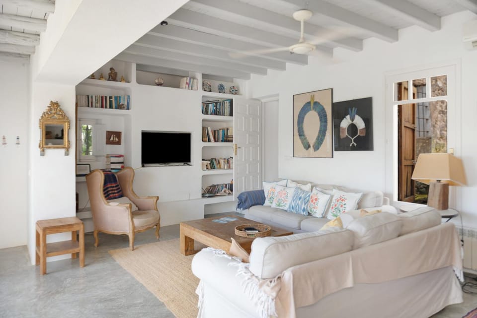 Property building, Living room