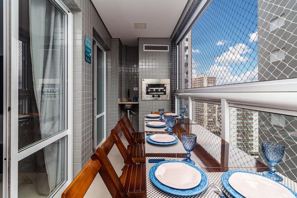 Dining area, Meals