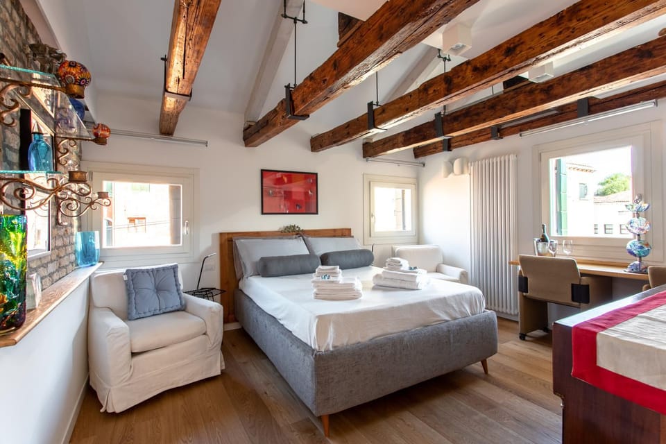 Living room, Seating area, Bedroom