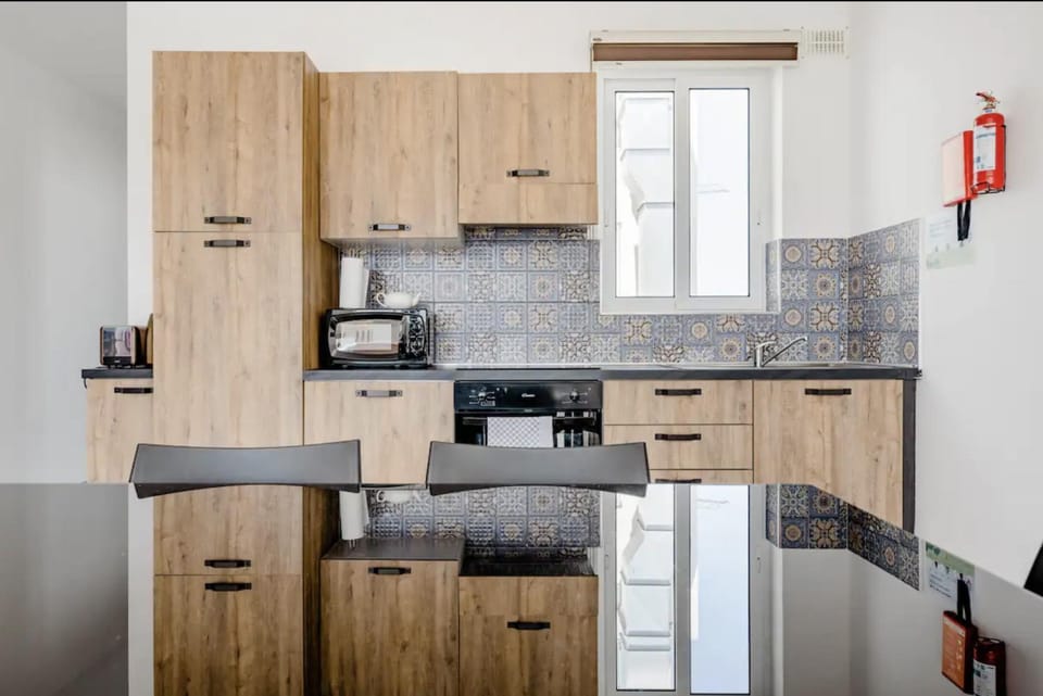 Kitchen or kitchenette, minibar, pet friendly, toaster