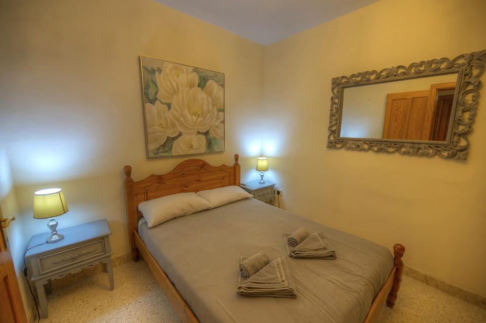 Large and bright apartment in the city centre GOSLM-2 Apartment in Sliema