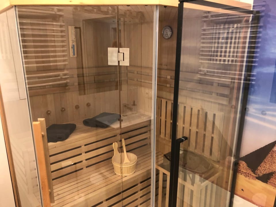 Klimatyzowany Apartament EGIPT z sauną i miejscem parkingowym Apartment in Poland