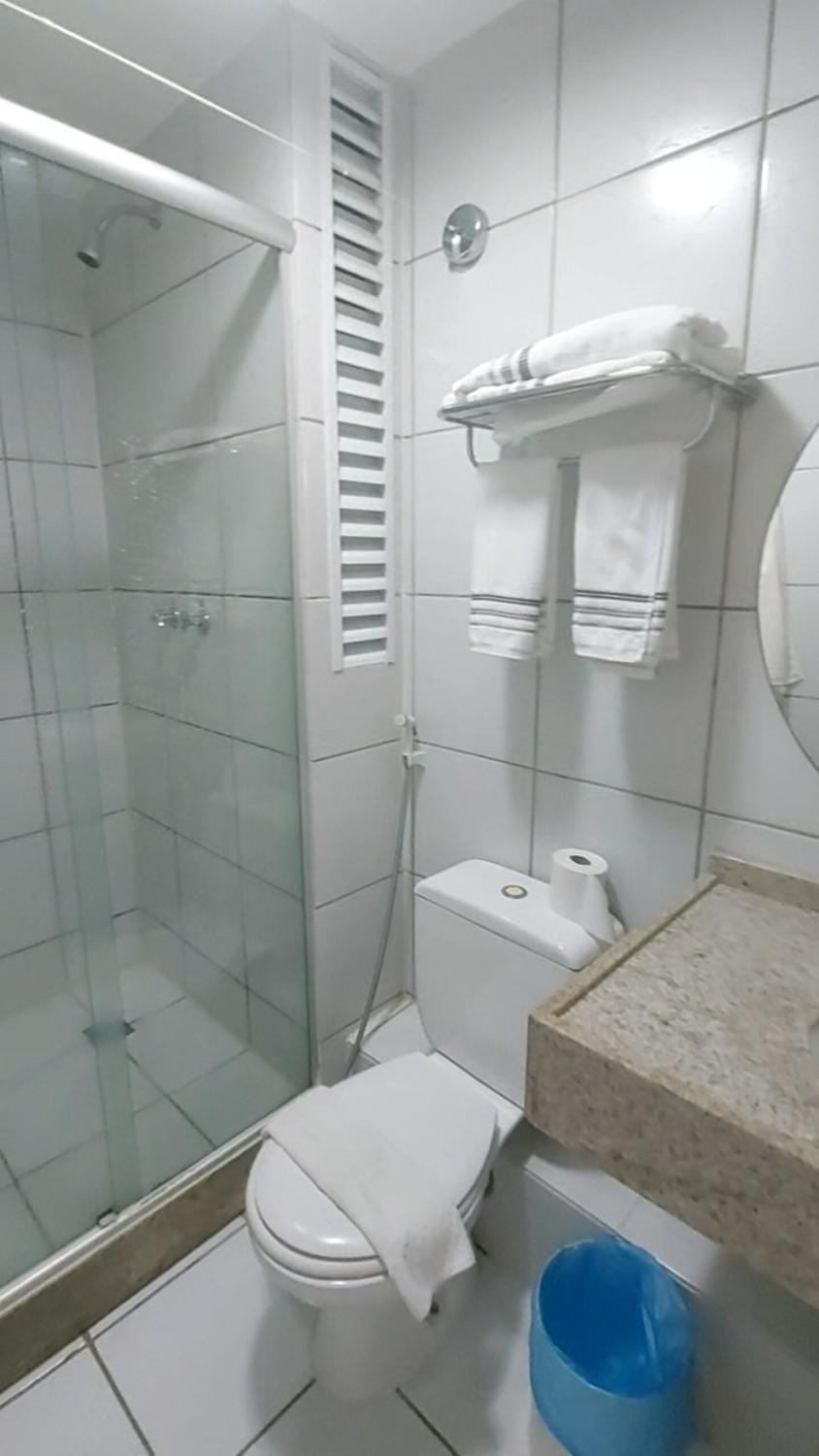 Shower, Bathroom, towels