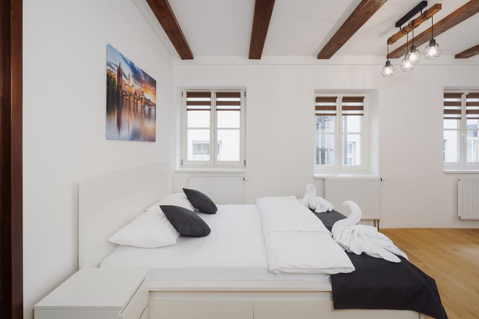 Bed, View (from property/room), Bedroom