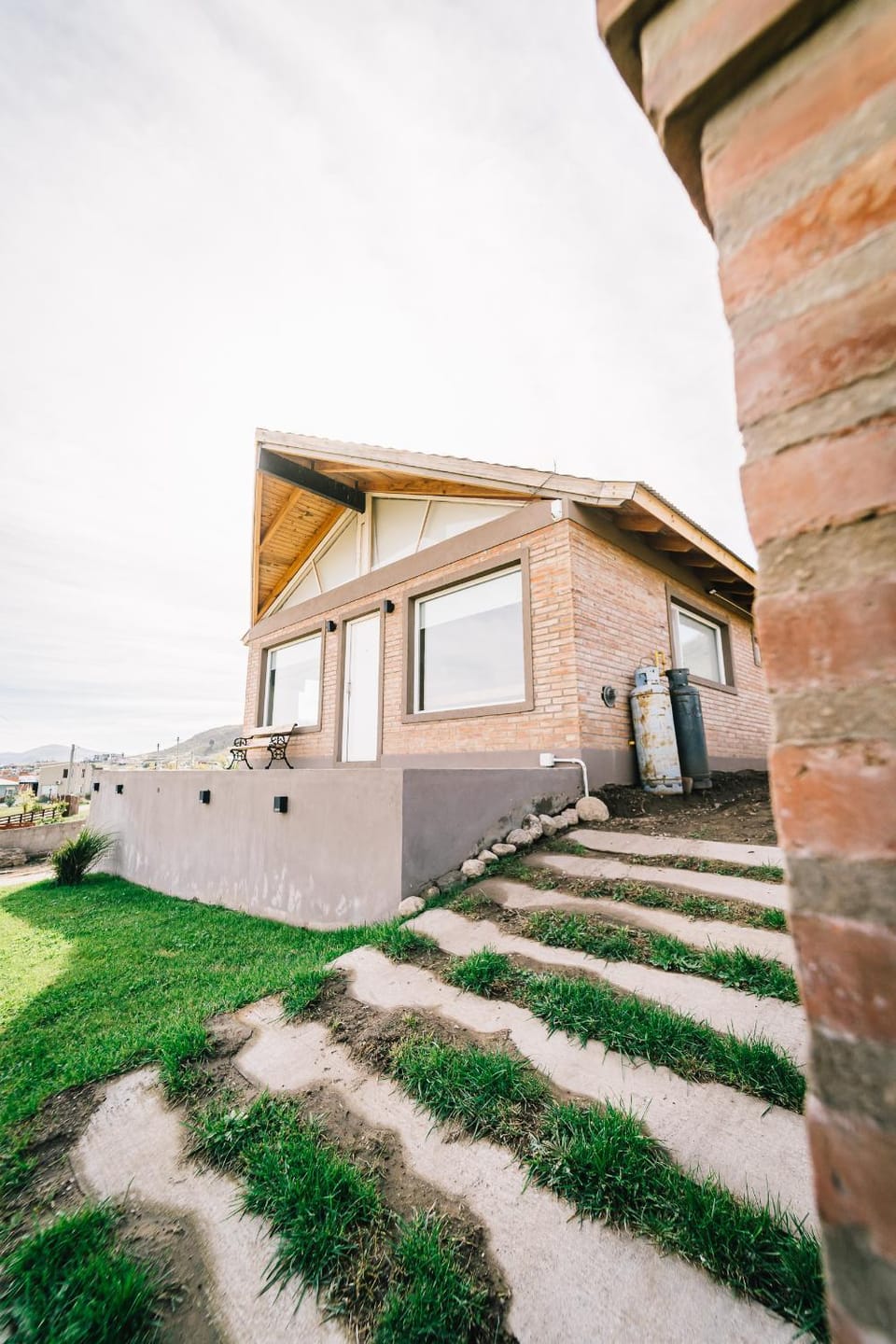 Property building, Day, Garden, Garden view
