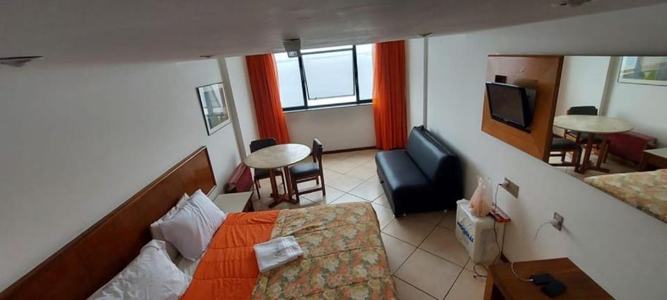 Living room, Photo of the whole room