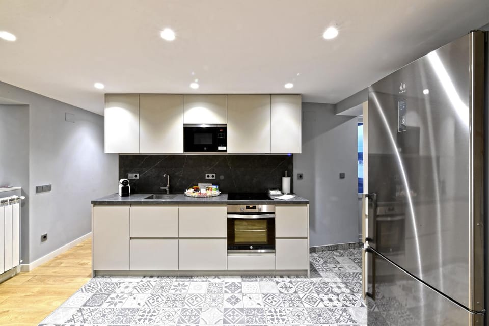 Kitchen or kitchenette, dishwasher, minibar, oven, pet friendly, stove, toaster, kitchen
