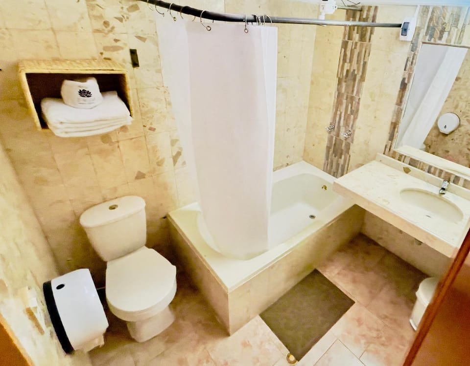 Shower, Bath