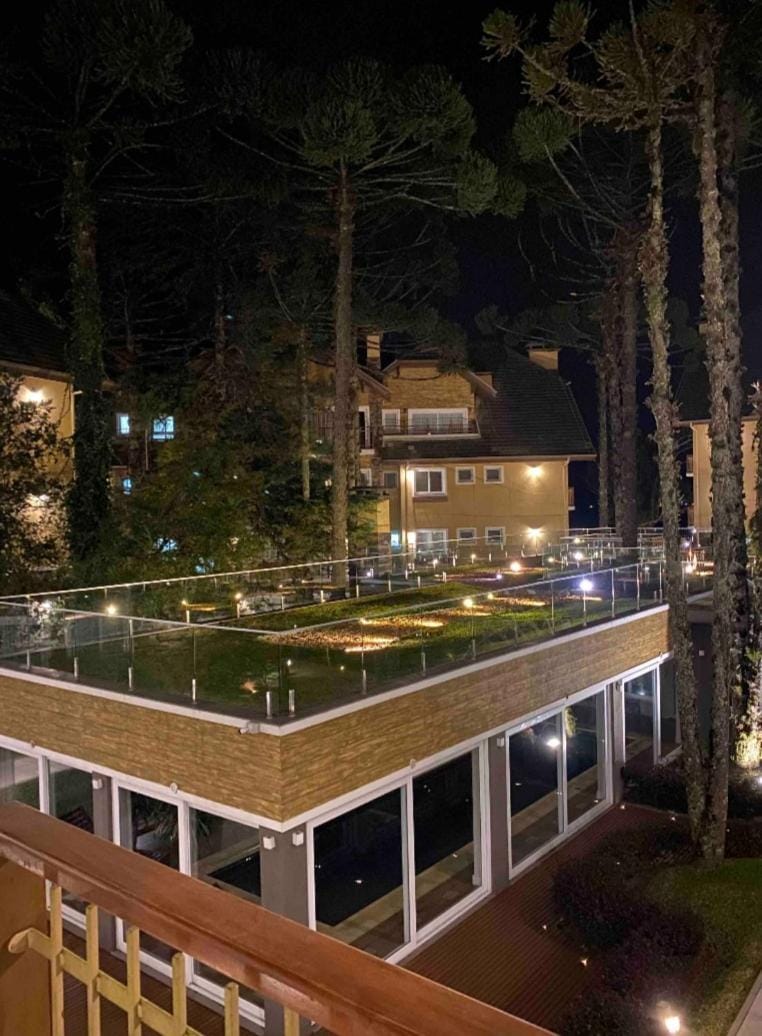 Apartamento em Gramado com piscina Apartment in Gramado