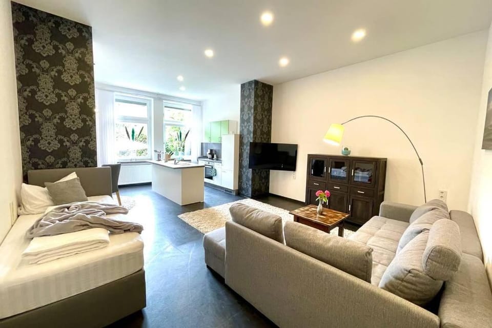 TV and multimedia, Living room, Bedroom