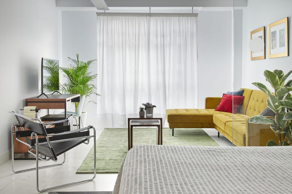 Bed, Living room, Photo of the whole room, Bedroom