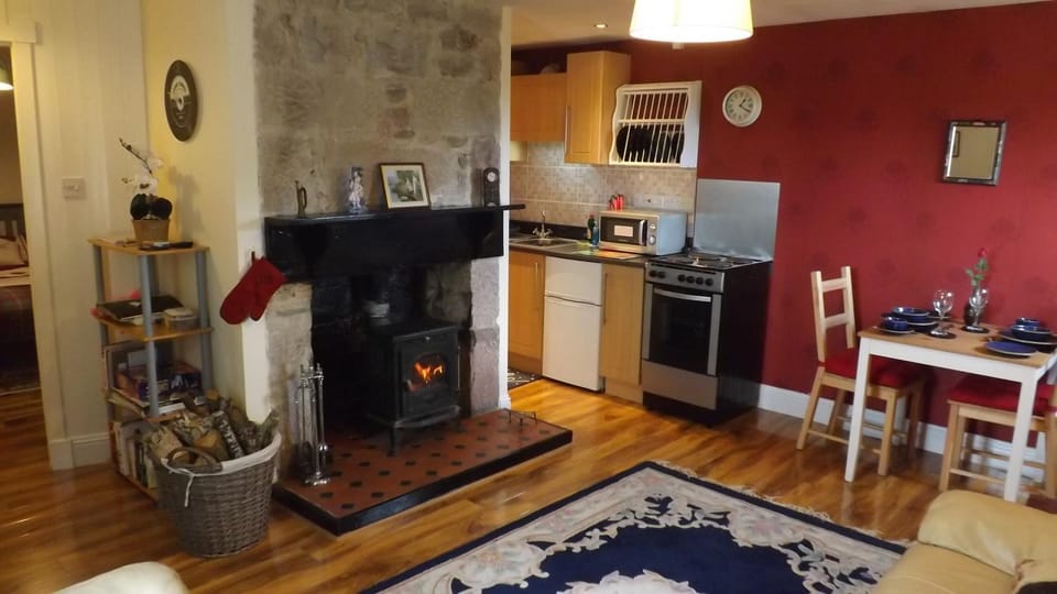 Small cosy bothy Apartment in Scotland