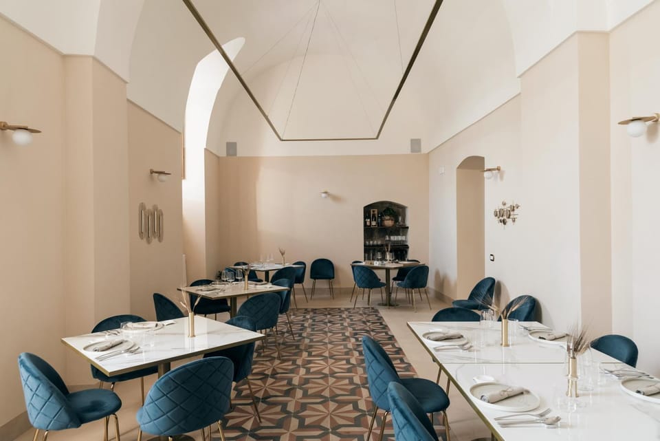 Restaurant/places to eat, Restaurant/places to eat
