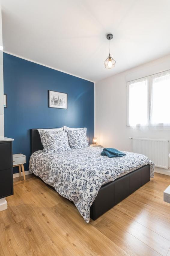 - SUBLIME VILLA FELICIDAD - Proche hypercentre - Parking - Terrasse - WiFi House in Bourgogne-Franche-Comté