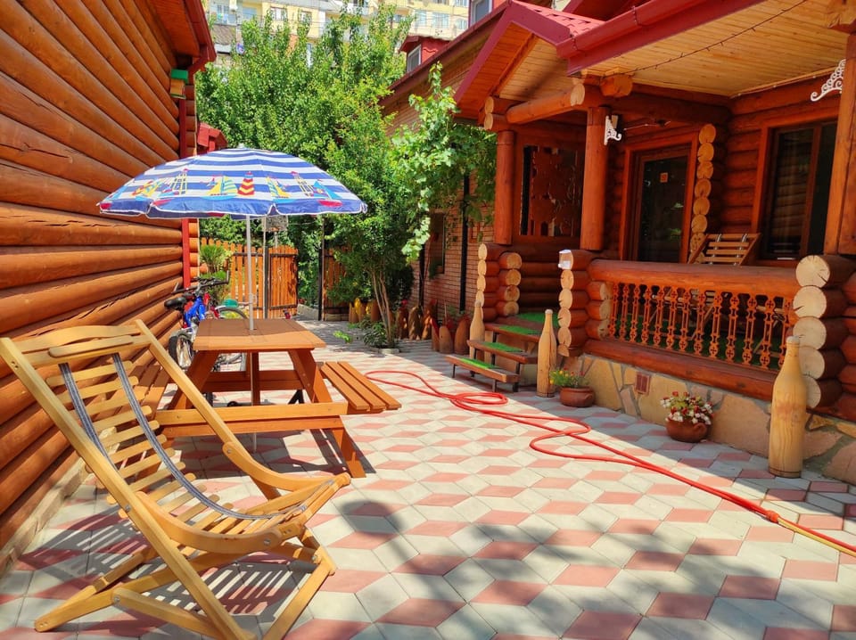 Patio, Facade/entrance, Balcony/Terrace