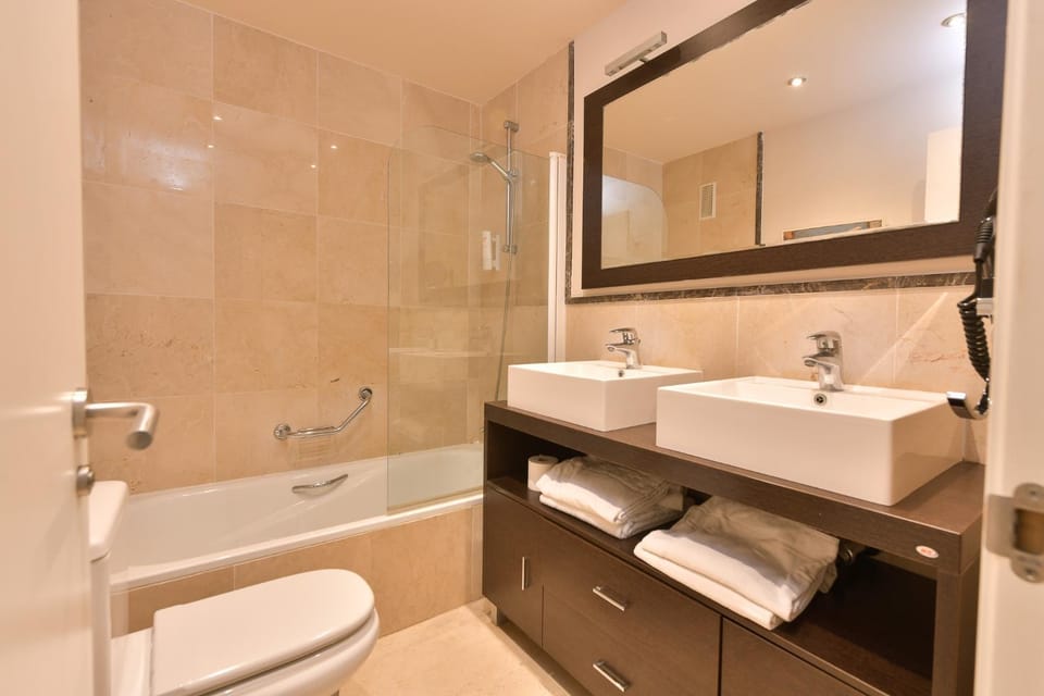 Apartamento vista mar frontal con parking Apartment in Río de Torrox