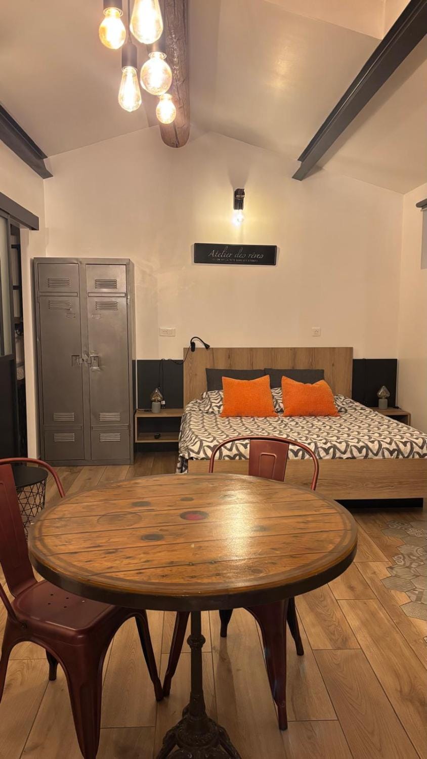 L'atelier de Guytou et Spa Bed and Breakfast in Cavaillon