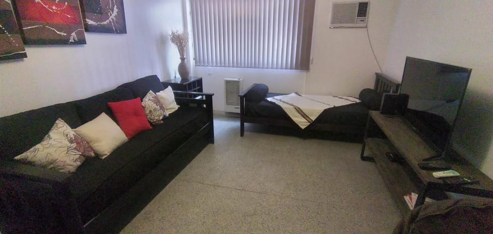 Hermoso y amplio dpto en el corazón de Mendoza muy cercano a principales atracciones Apartment in Mendoza