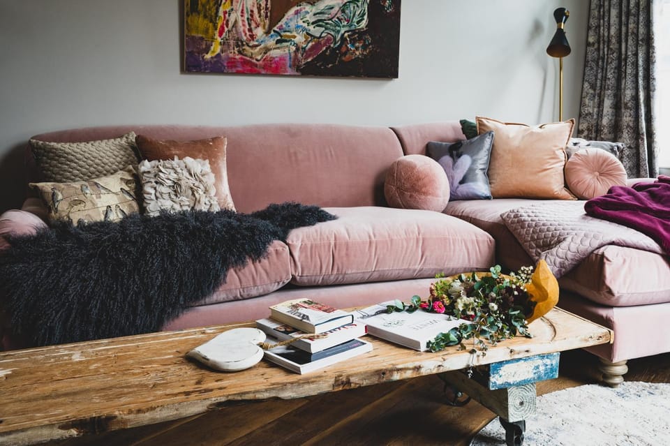 Living room, Seating area