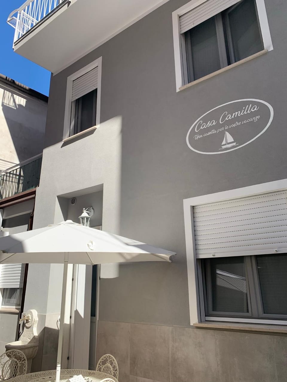 Facade/entrance, Property logo or sign