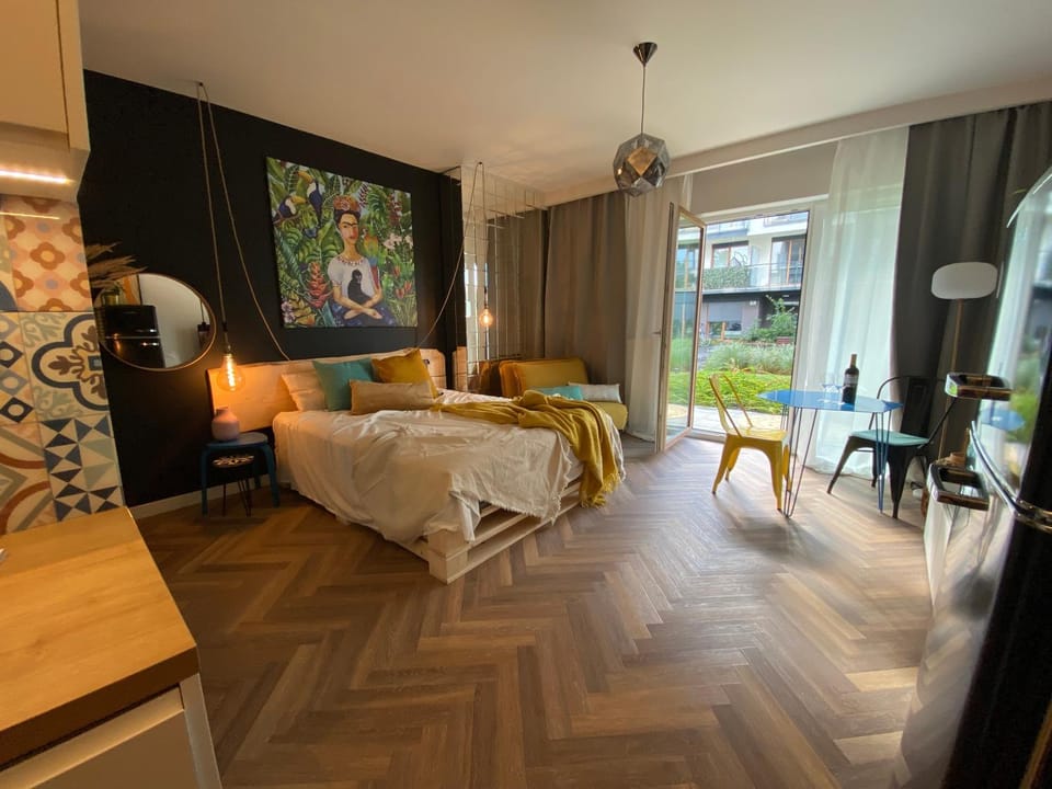 Living room, Photo of the whole room, Seating area