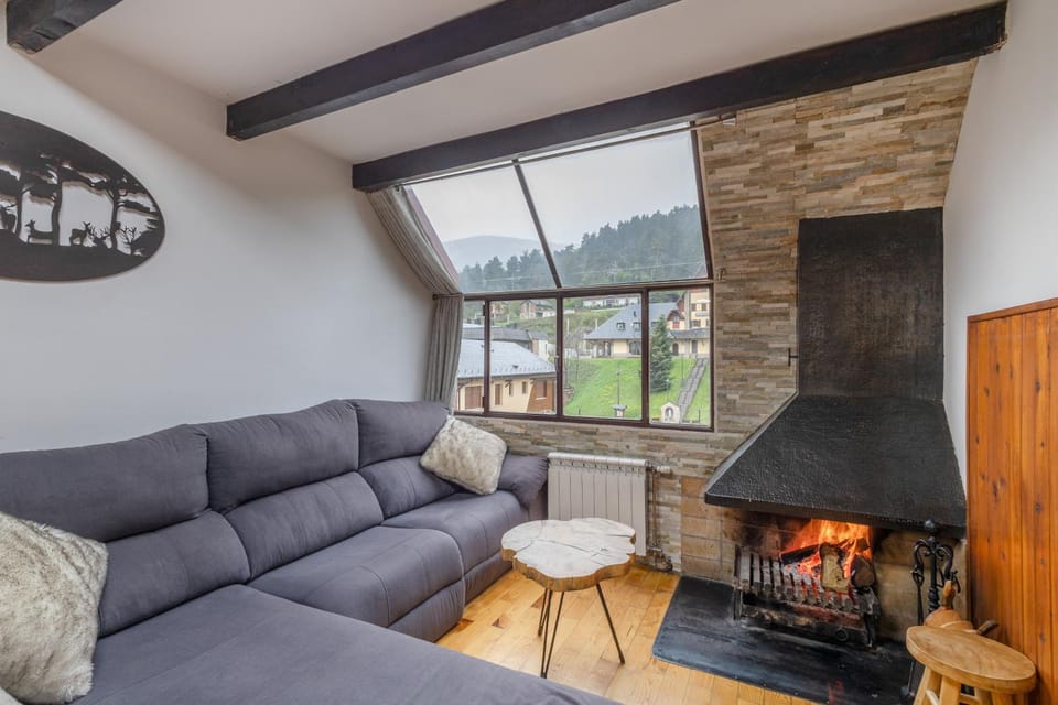 Dúplex acogedor en La Molina- 8 Pax Apartment in Cerdanya
