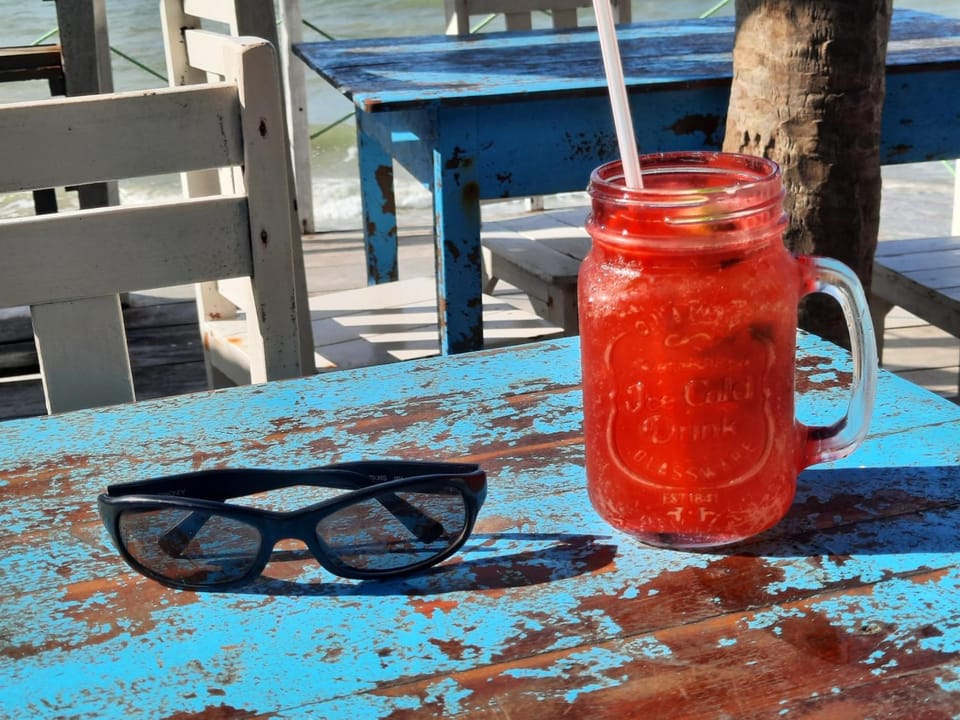 Restaurant/places to eat, Other, Beach