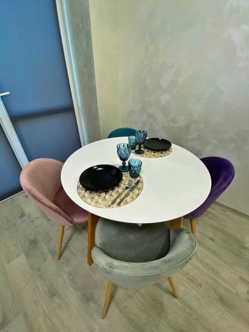 ЦЕНТР ЖК Театральний& Підземний ПАРКІНГ Студія Apartment in Ukraine