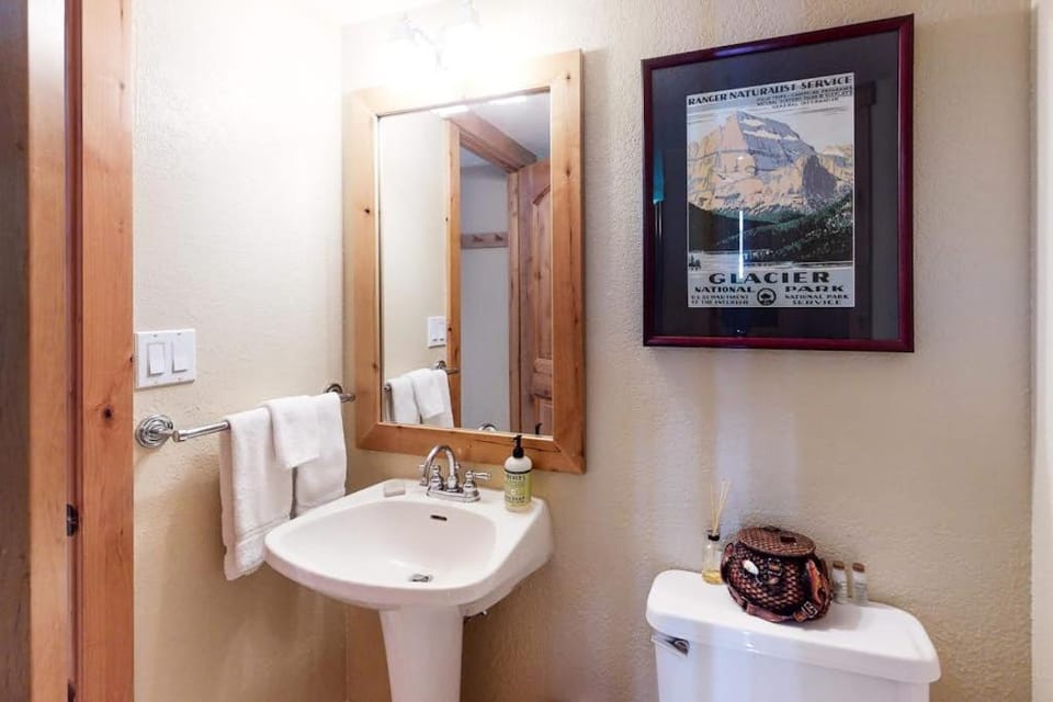 A Beaver's Lodge Apartment in Beaver Creek