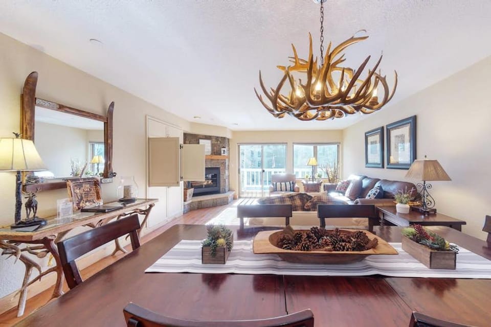 A Beaver's Lodge Apartment in Beaver Creek