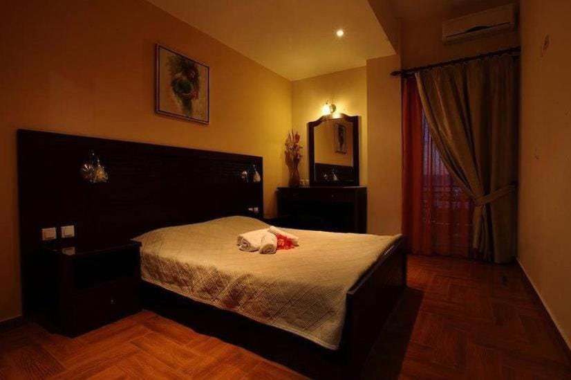 Pantheon Hotel & Suites Apartment hotel in Euboea