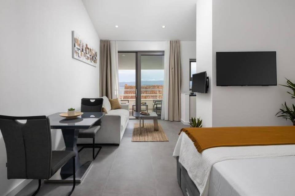 Holiday in Bol **** yellow Apartment in Bol