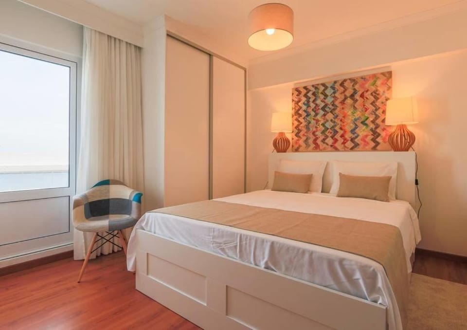 GuestReady - Marina view top floor with terrace Apartment in Ponta Delgada