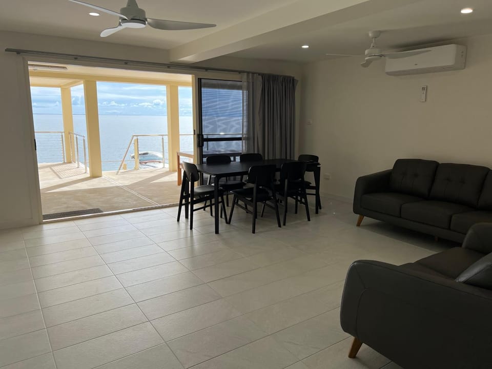 Living room, Dining area, Sea view