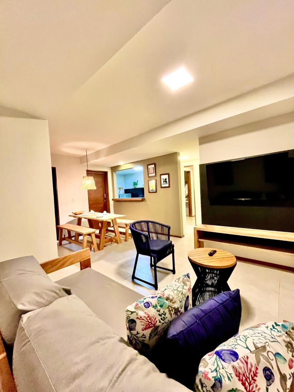 Communal lounge/ TV room