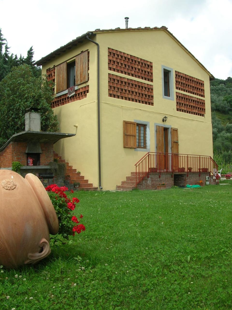 Facade/entrance, Garden