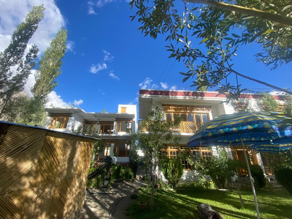 Otsal guest house nubra Bed and Breakfast in India