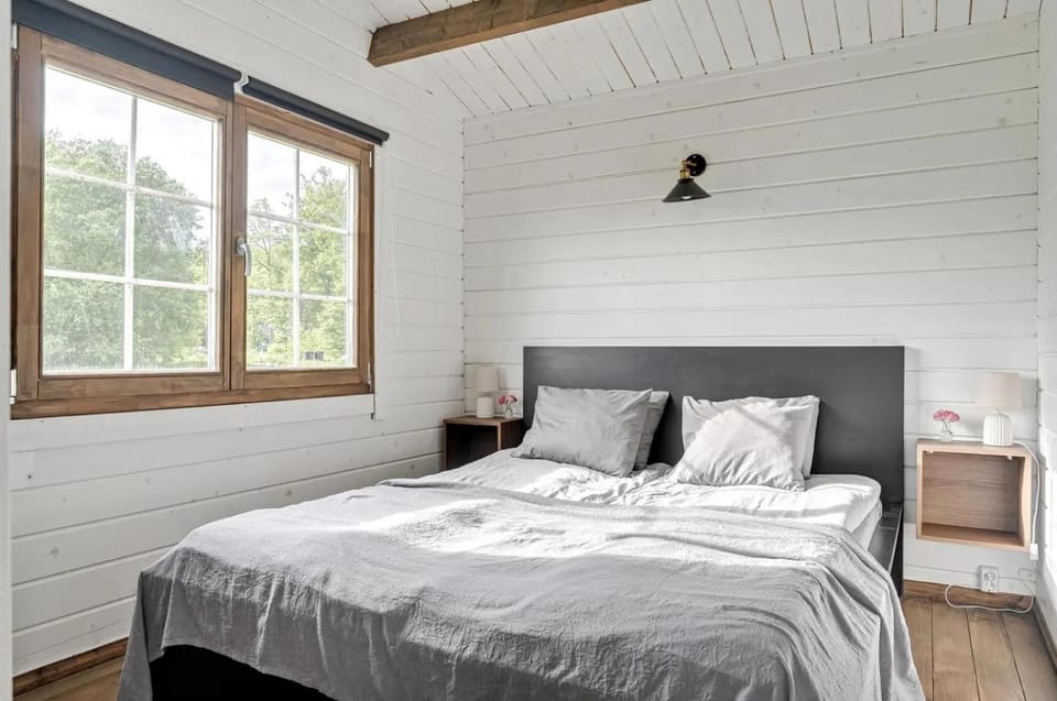 Cozy Cottage near lake House in Skåne County
