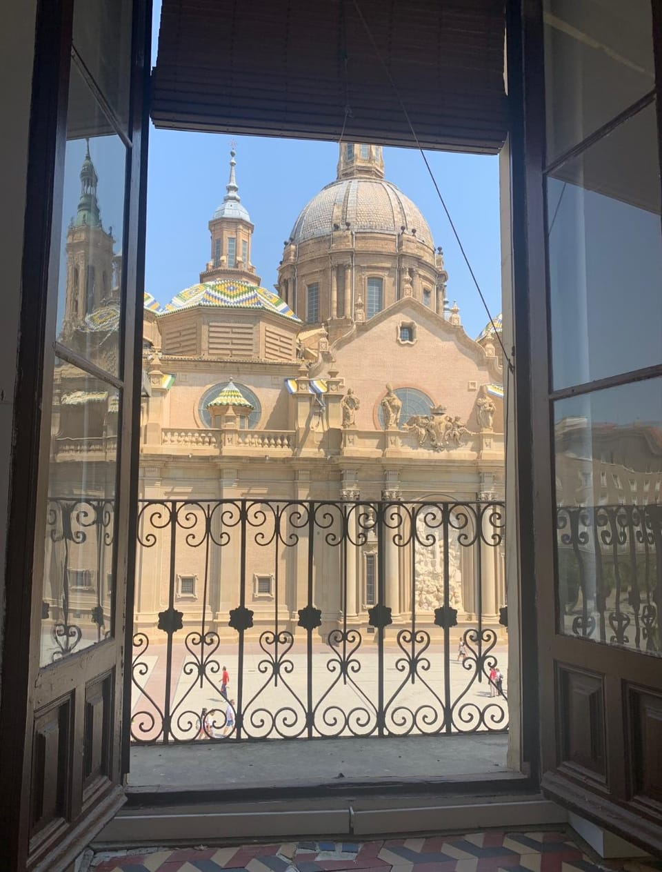 VTZ El Balcón a la Basílica V - vistas inmejorables a la Basílica del Pilar! Apartment in Zaragoza