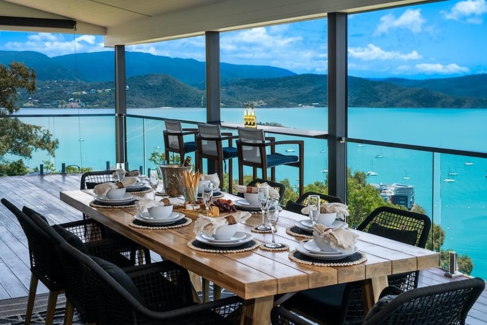 Seven Islands House in Airlie Beach