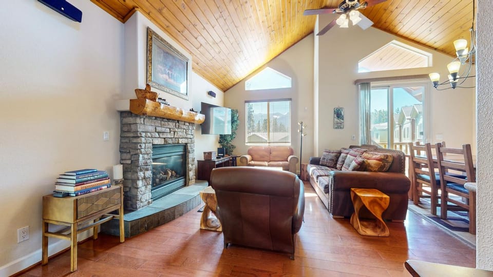 Mammoth Gateway Village #7 condo Apartment in Mammoth Lakes