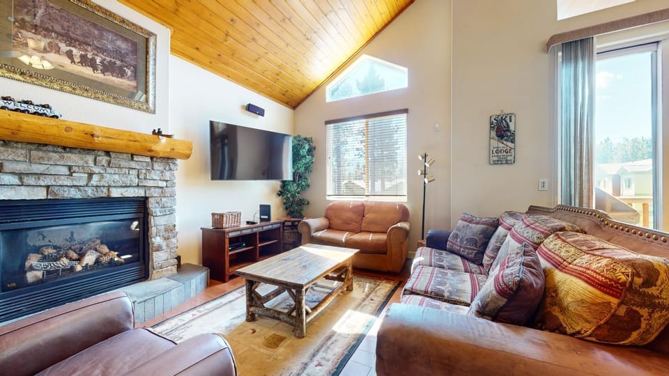 Mammoth Gateway Village #7 condo Apartment in Mammoth Lakes
